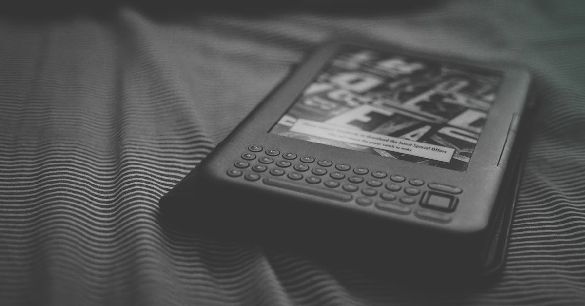 découvrez kindle, la liseuse électronique révolutionnaire d'amazon qui vous permet d'emporter des milliers de livres partout avec vous, pour une lecture agréable et pratique où que vous soyez.