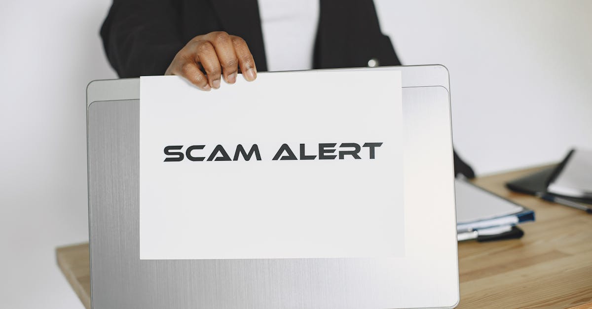 découvrez tout sur le phishing : définitions, méthodes utilisées par les cybercriminels, conseils pour reconnaître et éviter les attaques de phishing afin de protéger vos données personnelles.